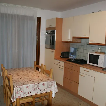 아파트 Cosy A Avec Wifi Et Parking, Proche Telecabine - Fr-1-676-8 Châtel